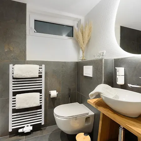 über Den Dächern Von Apartamento *